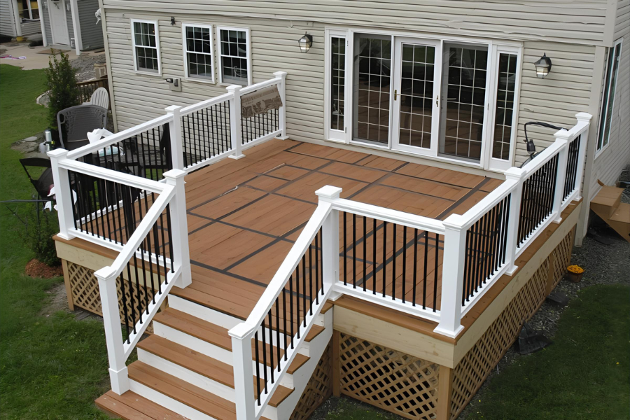 Custom Deck Builders Near Me – Stylish Backyard Designs