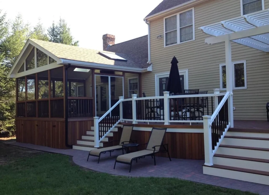 Professional composite decking in Akron, OH.